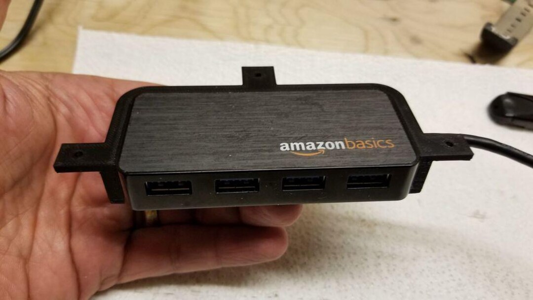 Amazonbasics Mini 4-port USB Under Desk Mount - Etsy