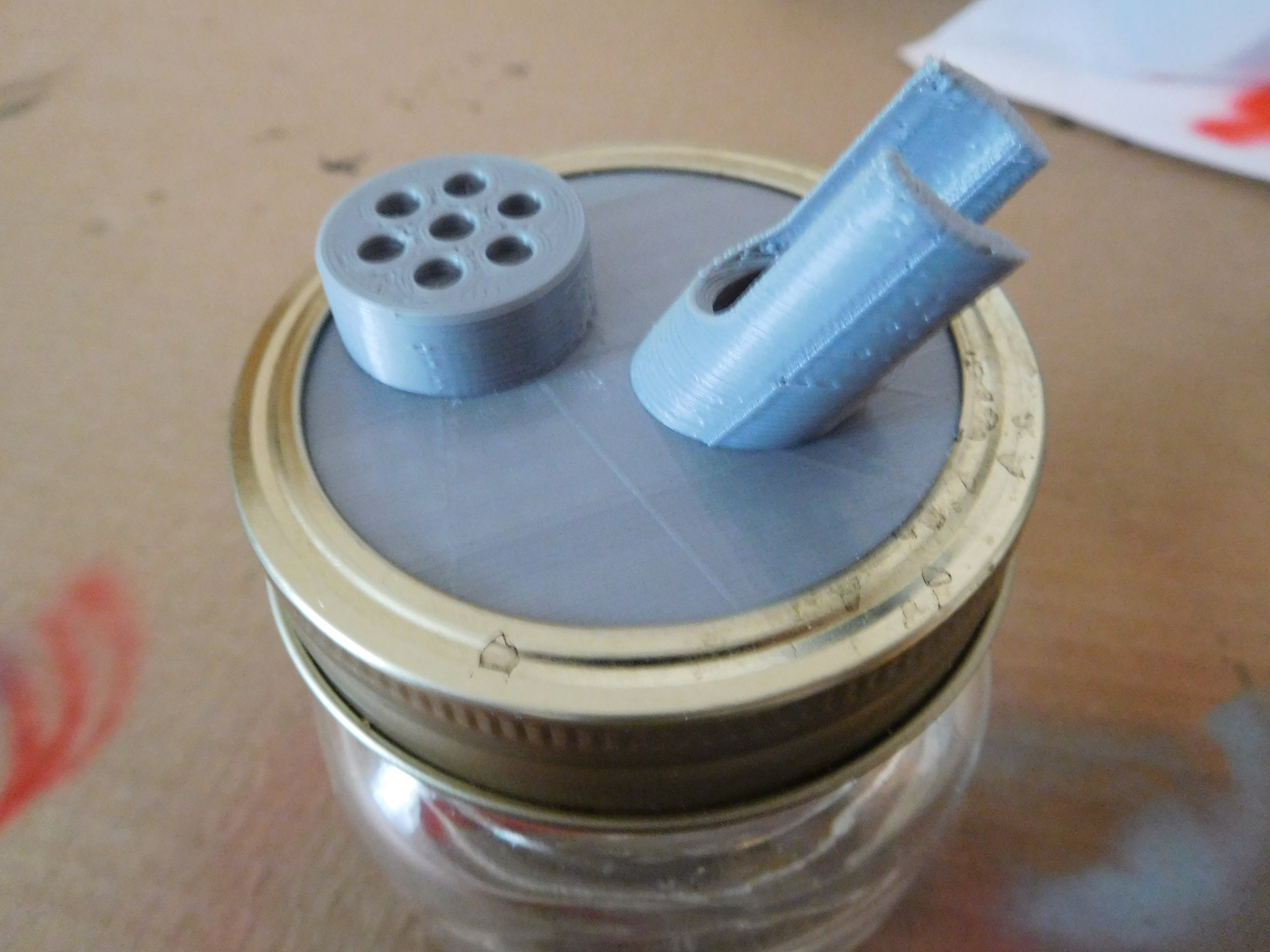 3D Printed Air Brush Stand and Cleaner Nutella Lid by GksTmr