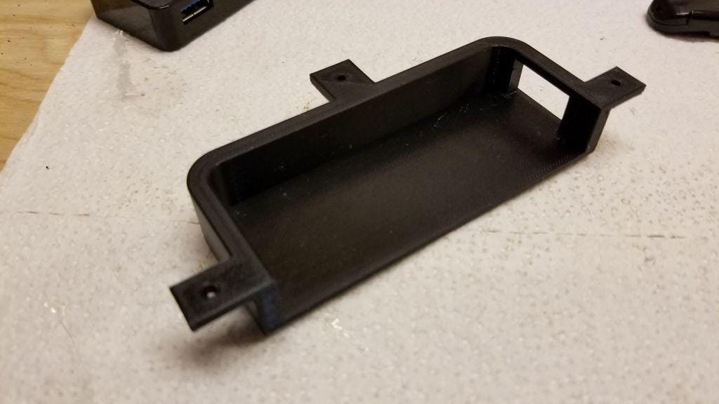 Amazonbasics Mini 4-port USB Under Desk Mount - Etsy