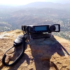 Yaesu FT-891 Rails