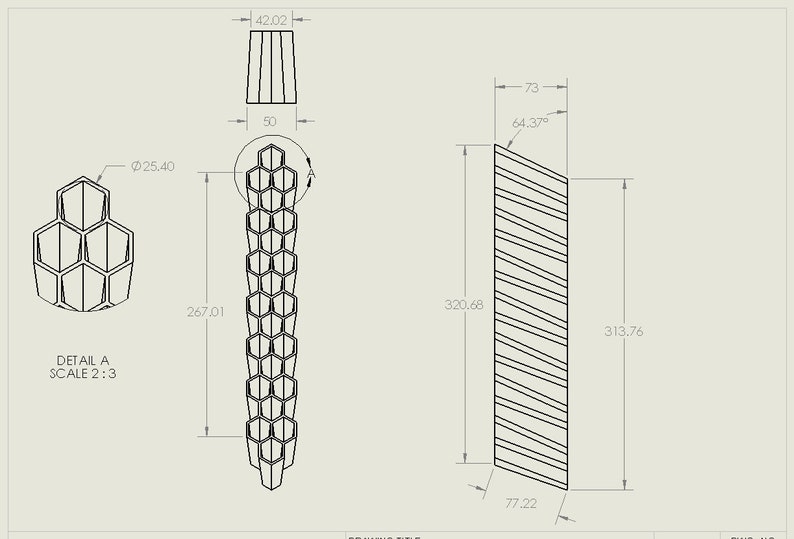 Op de afbeelding: Technische tekening van een zeshoekige honingraatstructuur met afmetingen in centimeters. De tekening toont de structuur van de zijkant en de bovenkant, met details van de individuele zeshoekige cellen. De tekening bevat ook een detailweergave van de structuur op schaal 2:3.