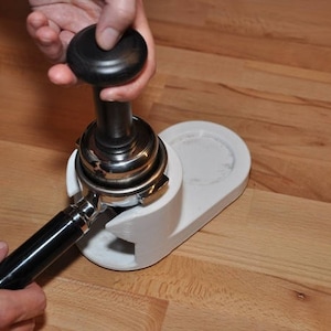 Tamping station for espresso enthusiasts / 3D Printed