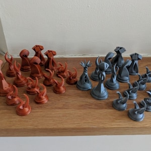 Alien Life Chess Pieces Set