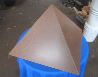 Pyramid: The Jumbo Giza Hardboard Pyramid