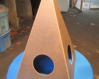 ピラミッド: オープンジャンボヌビアハードボードピラミッド