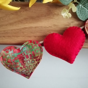 Heart bunting, felt garland, red hearts,valentine, date night, decor,wall hanging gift for her, gift for him. Other colours available