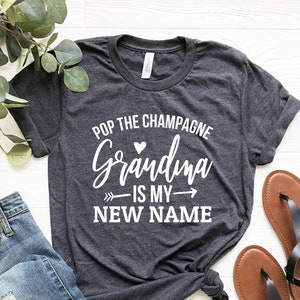 Grandma shirt, Future Grandma Gift, Pregnancy announcement shirt, Promoted to Grandma, Pregnancy reveal To Grandparents, New Grandma Gifts
