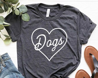 Dogs Heart Shirt, Dog Lover Shirt, Dog Mom Tshirt, Dog Lovers gift Dog lover Gifts Dog Mama Dog Person T-shirt dog breeder Dog trainer gifts
