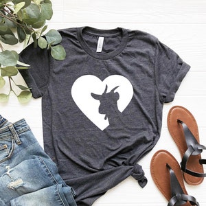 Goat Heart Shirt, Goat Mama Shirt, Goat Mom, Goat Shirt for Women, Goat Lover Gift, Gifts for Goat Owner, Cute Funny Goats tshirt, Goat Farm