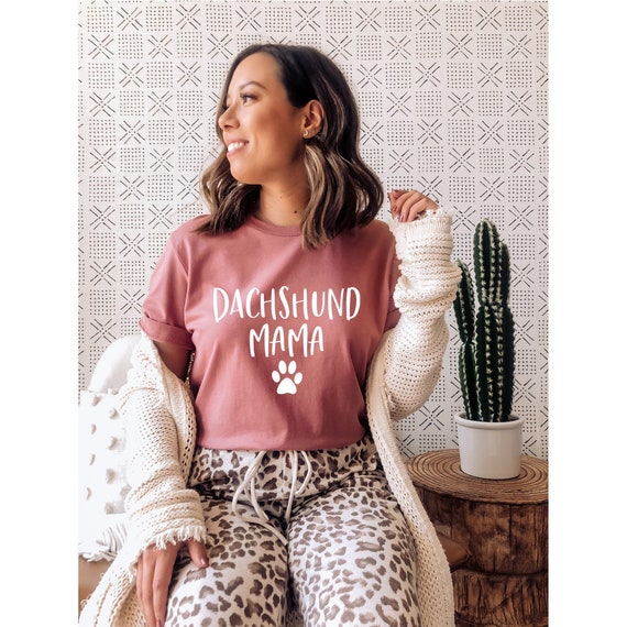Dachshund Mama Shirt, Dachshund Mom Tshirt, Daschund Owner Gift, Sausage Dog Lover, Weiner Dog Gifts, Doxie, Dachshunds Breed, Women T-Shirt