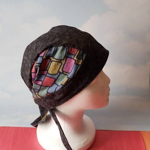 Scrub cap black with colorful side panels