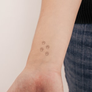 Paw Print Outlines Temporary Tattoo (Set of 3)