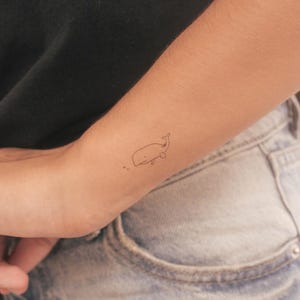 Minimalist Whale Temporary Tattoo (Set of 3)