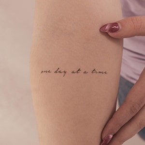 One Day At A Time temporäres Tattoo (3er Set)