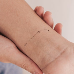 Tymczasowy tatuaż „Dots Aries Constellation” (zestaw 3 sztuk)