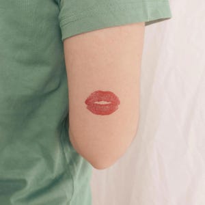 Red Kiss Mark Temporary Tattoo (Set of 3)