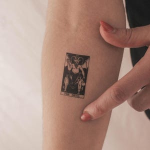 Petit tatouage temporaire de carte de tarot du diable (lot de 3)