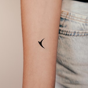 Minimal Black Hummingbird Temporary Tattoo (Set of 3)
