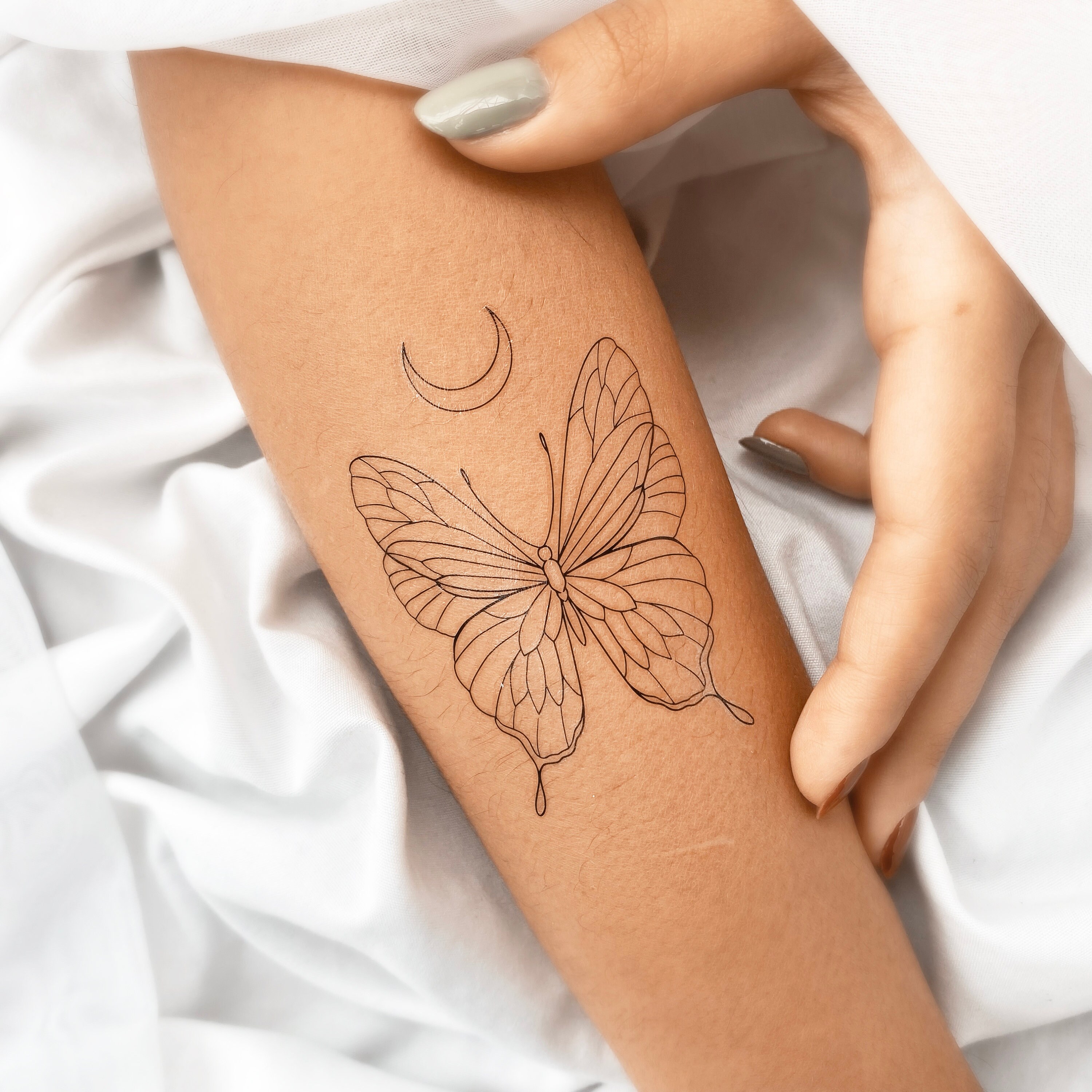 fine line tattoo artists near me - Lyn Herman