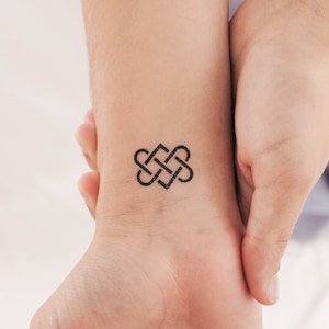 Tatuaggio temporaneo del nodo d'amore celtico (set di 3)