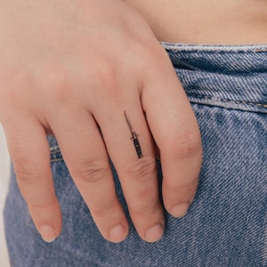 Stiletto Automatic Knife Temporary Tattoo (Set of 3)