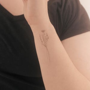 Line Art Flower Bouquet Temporary Tattoo (Set of 3)