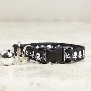 Skull And Cross Bones Rock And Roll Pirate 3/8 Inch Cat Collar With or Without Breakaway Buckle and Jingle Bell