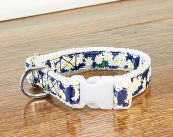 CLEARANCE White Daisy With Navy Blue Background 3/4 Inch Dog Collar with Navy or White Backing