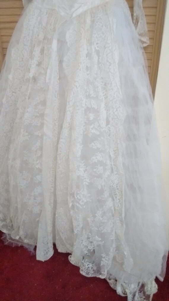 Mid-Century Antique Off White Satin/Silk/Lace/Tul… - image 2