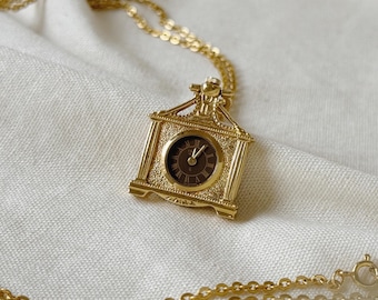 Vintage Citizen guldfärgad hängeklocka med kedjehalsband och kvartsurverk