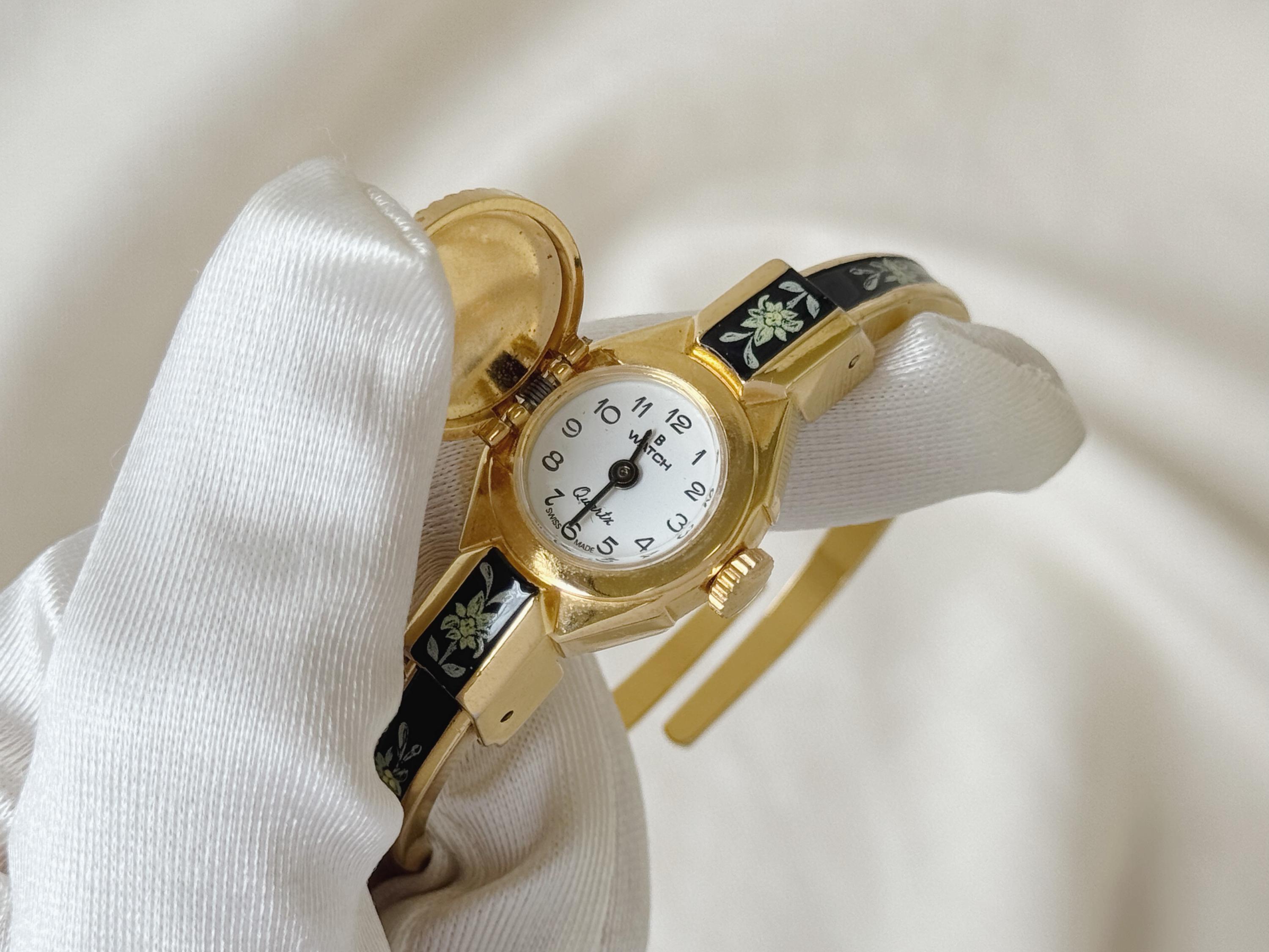 Gold-Tone Black Floral Bangle Watch - Women\'s Accessory Vintage Gold Tone Metal and Black Enamel With Floral Design  main image 4