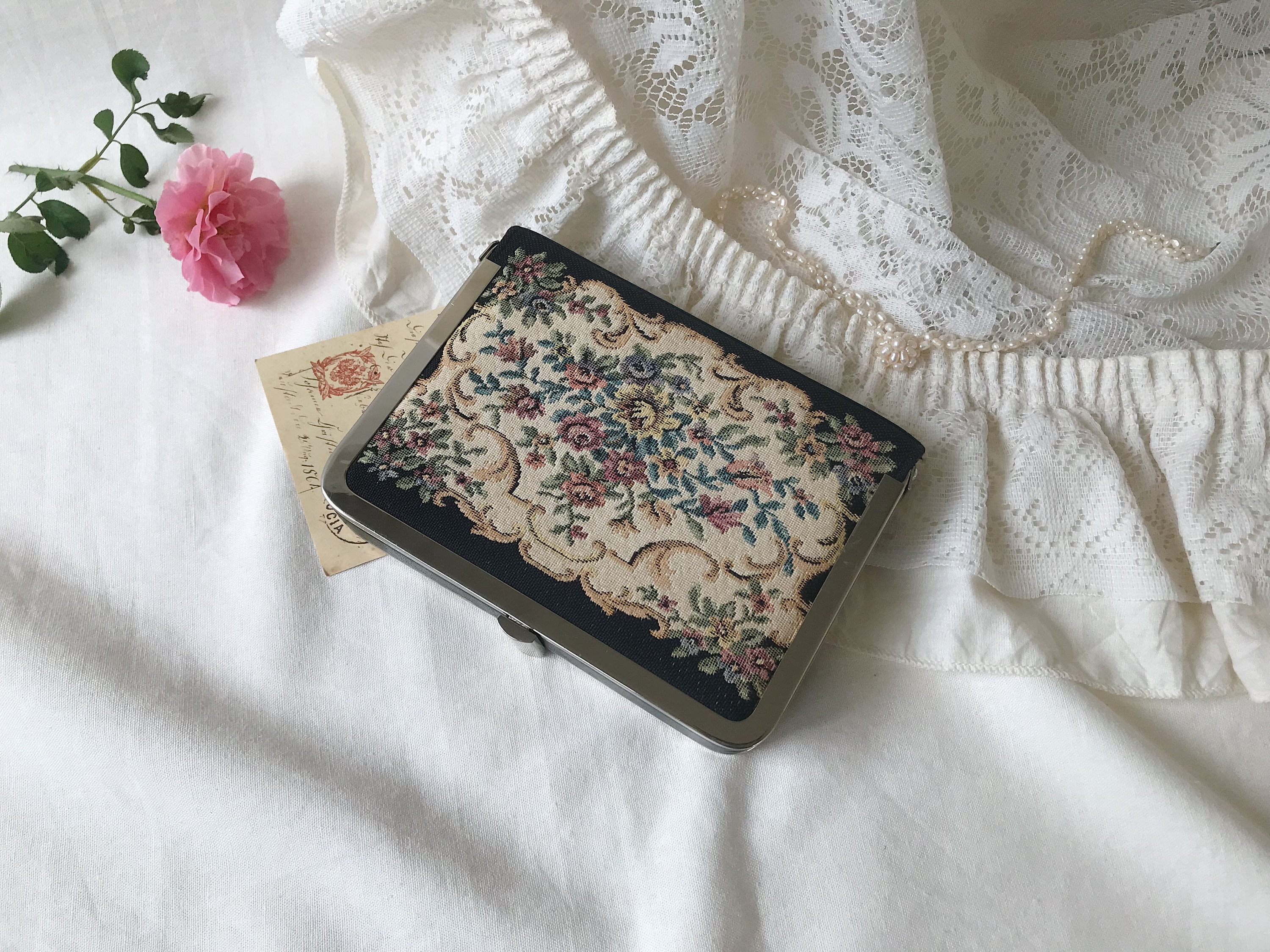 フランスタペストリー ゴブラン 刺繍 (セーヌ川)高級です。上質な空間になります ゴブラン - Etsy 日本