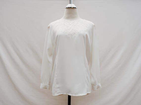 Vintage Off White Long Sleeves Blouse With Floral… - image 2