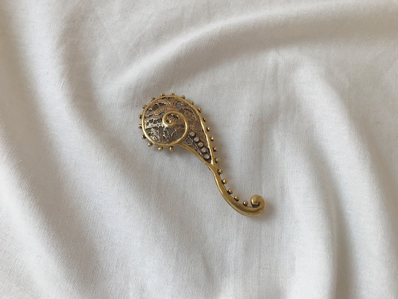 FABRICE Gold Tone Metal Brooch, Vintage FABRICE Jewelry, Gold 