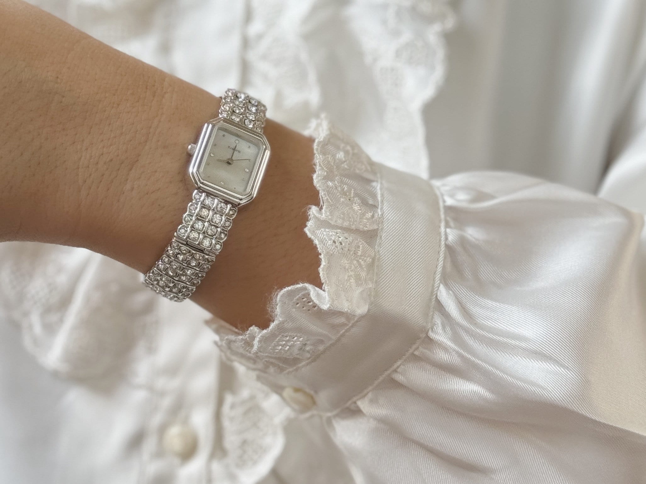 Vintage 1990\'s NOS Avon Bohemian Embroidered and Beaded Cuff Bracelet Watch Japa VINTAGE AVON ABALONE SILVER & GOLD TONE BRACELET 2.5 main image 3