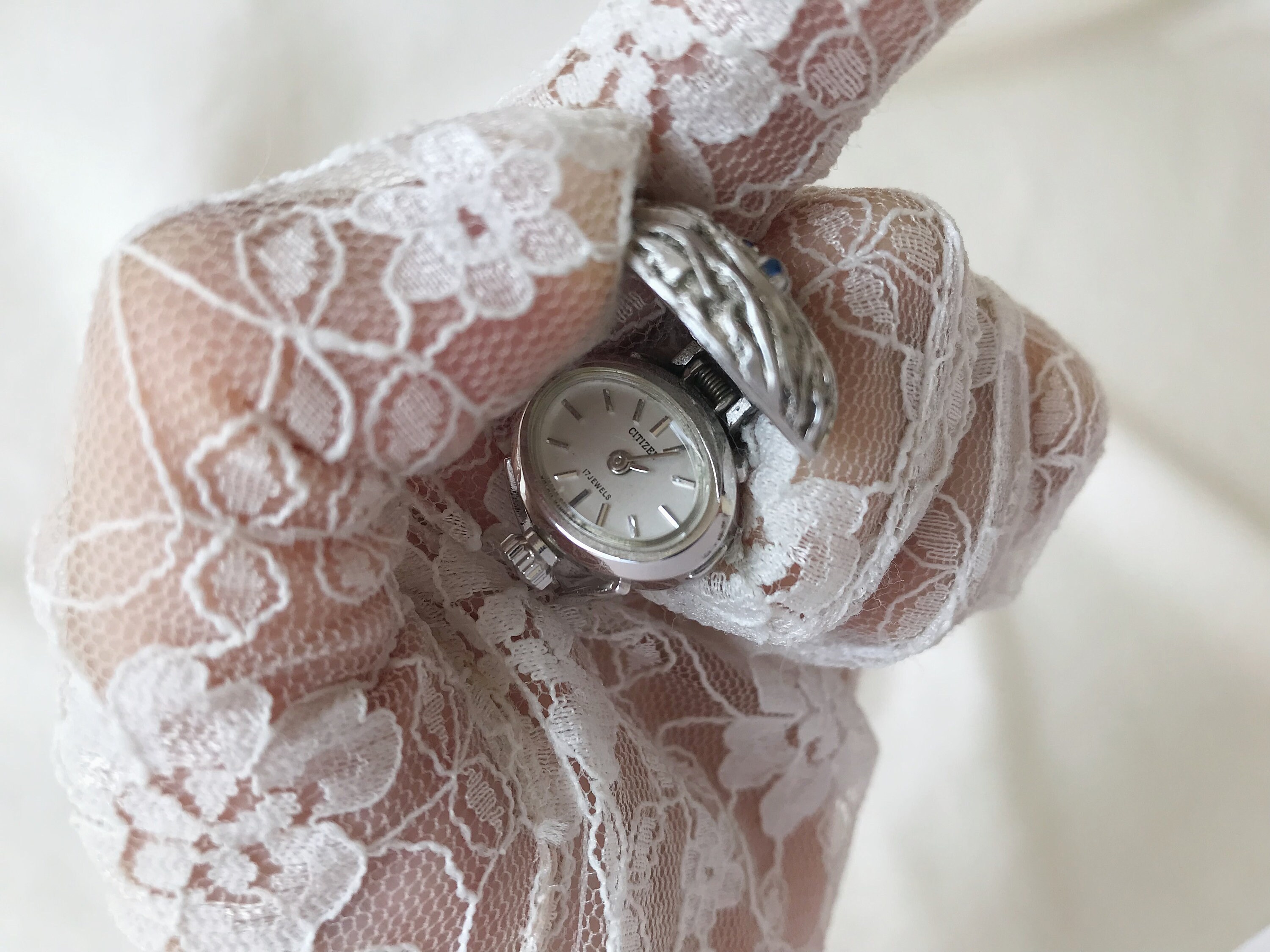 【おすすめ】 Rare! Vintage CITIZEN Silver Tone Ring Watch, 17 Jewels 時計