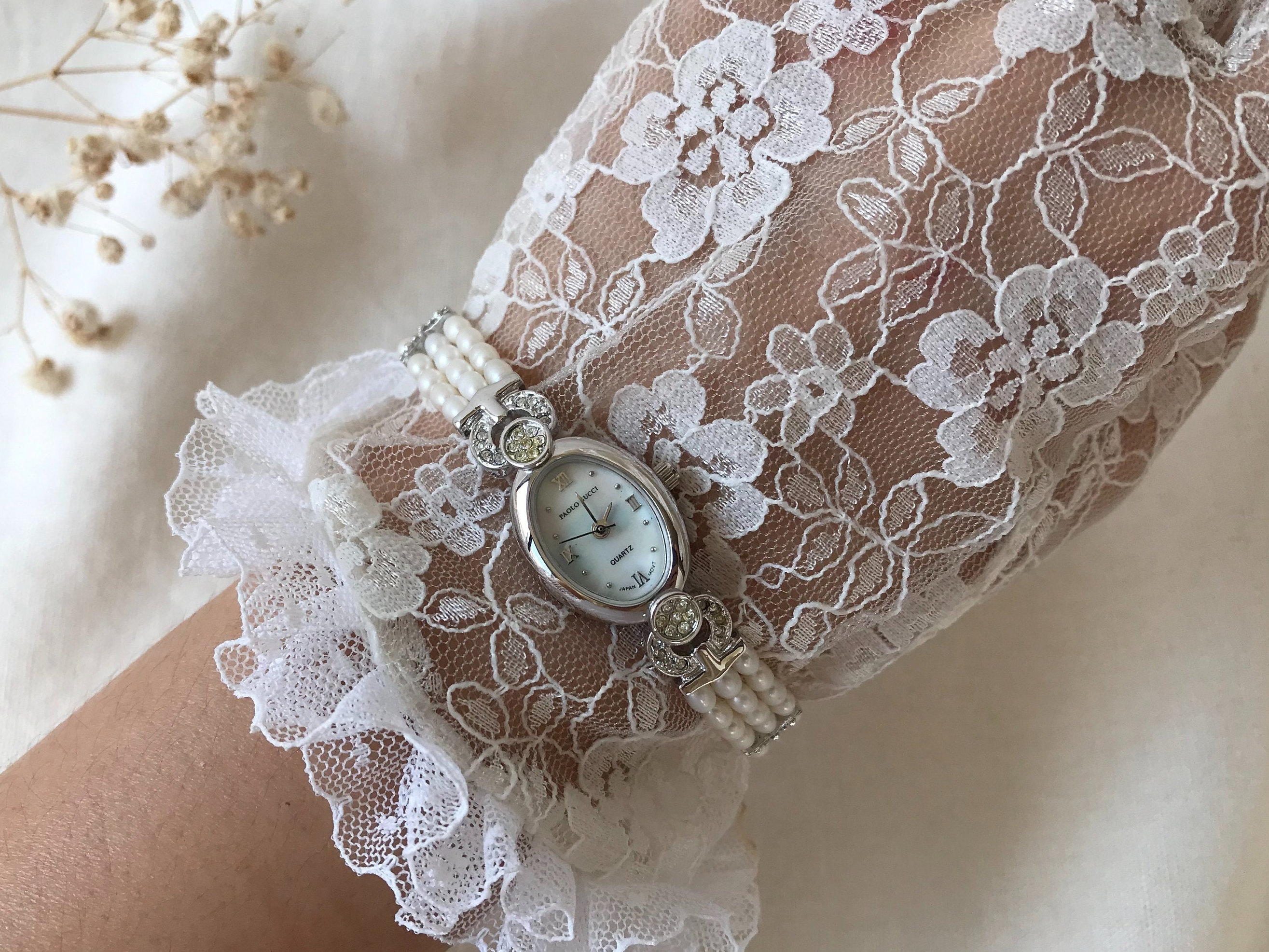 Vintage Paolo Gucci White Pearl and Silver Tone Metal Women