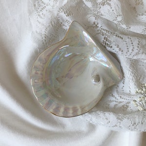 Vintage MIKIMOTO PEARL ISLAND Shell Shaped Dish/Ashtray, Ceramic Jewelry Dish, Jewelry Tray, Decorative Small Dish image 3