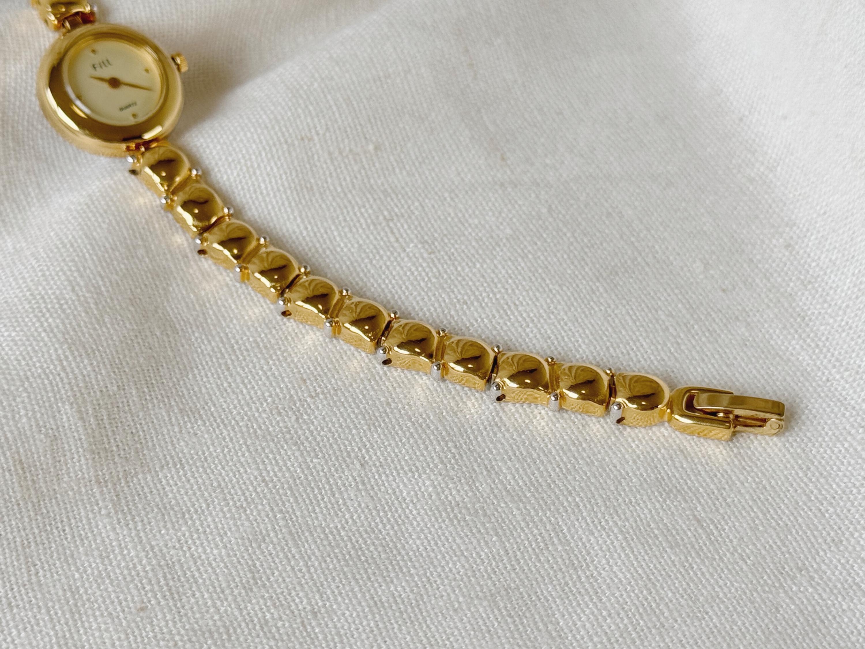 Vintage Citizen gold-tone ladies\' wristwatch  textured link bracelet. Vintage Women main image 4