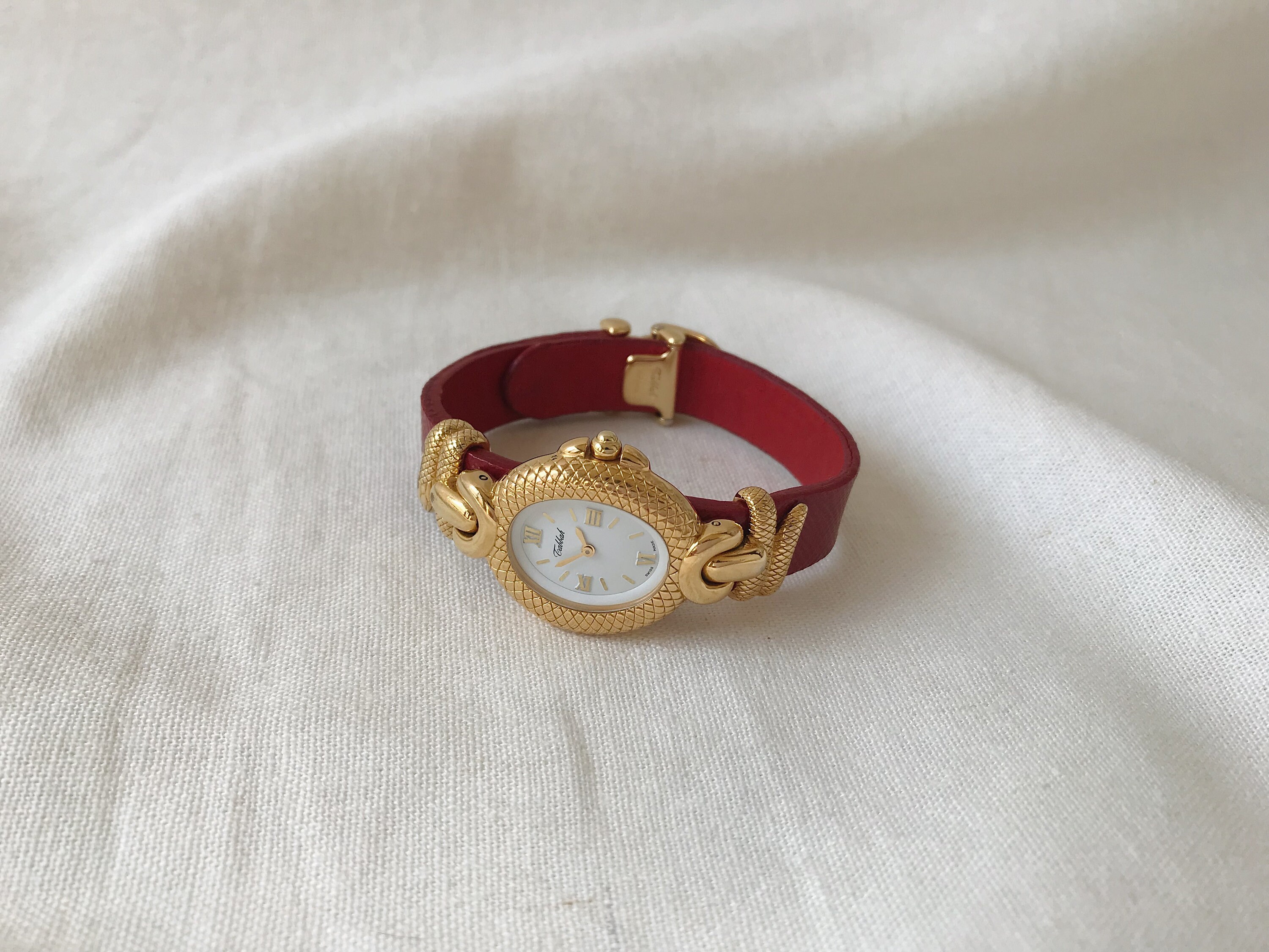 Tabbah Copacabana Gold Plated Women Wristwatch, Plague or G