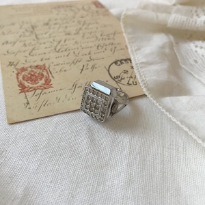 Vintage Chandler Silver Tone Ring Watch, 17 jewels Incabloc, Swiss Made, Mechanical Ring Watch, Finger Ring Watch, Collectible Ring Watch