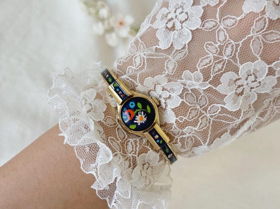 アクセサリー Vintage archive design bangle watch Vintage Chandler Gold Tone Metal & Blue Enamel Women Watch With
