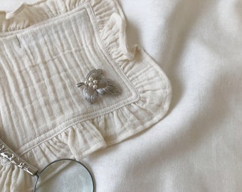 MIKIMOTO Sterling Silver Leaf Brooch With Akoya Pearls, Silver Brooch, Japanese Cultured Saltwater Ayoka Pearls, Vintage Brooch, Vintage Pin