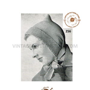 Könnte beinhalten: Vintage Strickmuster für eine Kapuze mit spitzen Ohrenklappen. Die Musternummer ist 256. Das Muster stammt von Vintage Pattern Store, England.