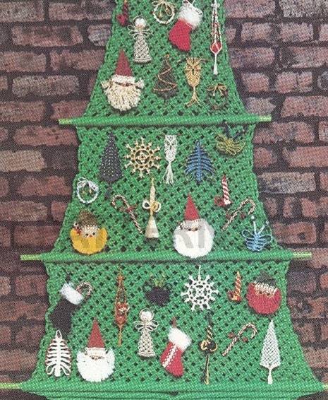 Vintage Macrame Wall Hanging Christmas Tree Green with Red Beads 70's BOHO  Art