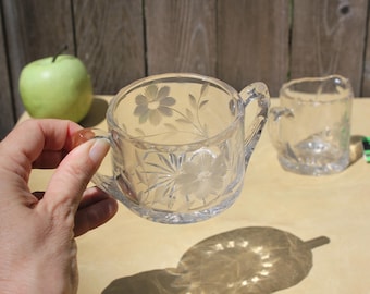 Azucarero vintage, con diseño floral, vidrio transparente con corte elegante, festoneado, grabado, vidrio pesado