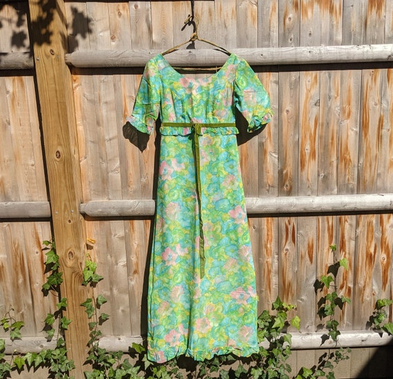 Vintage 1960s dress, 6/8, chartreuse floral, full… - image 1