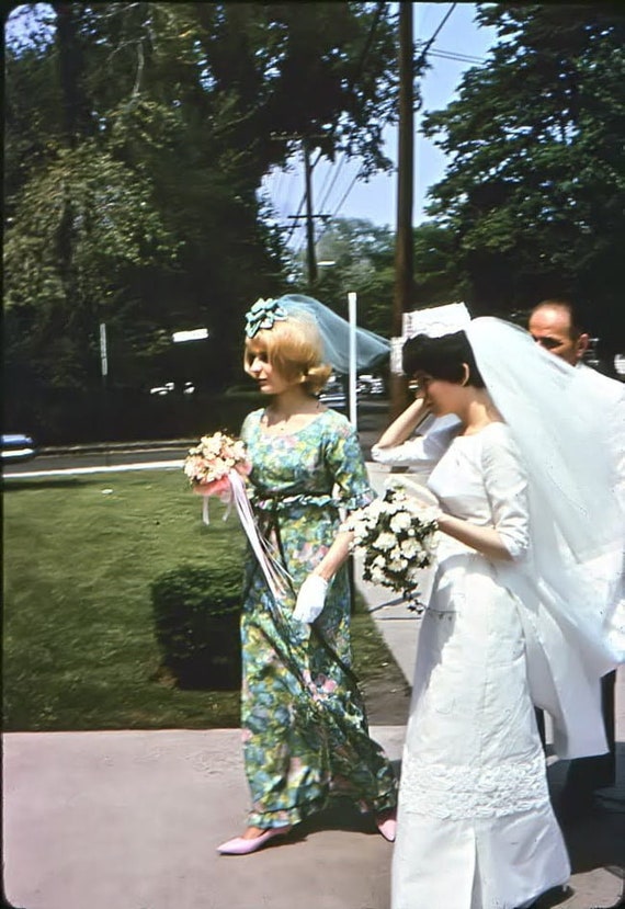 Vintage 1960s dress, 6/8, chartreuse floral, full… - image 2