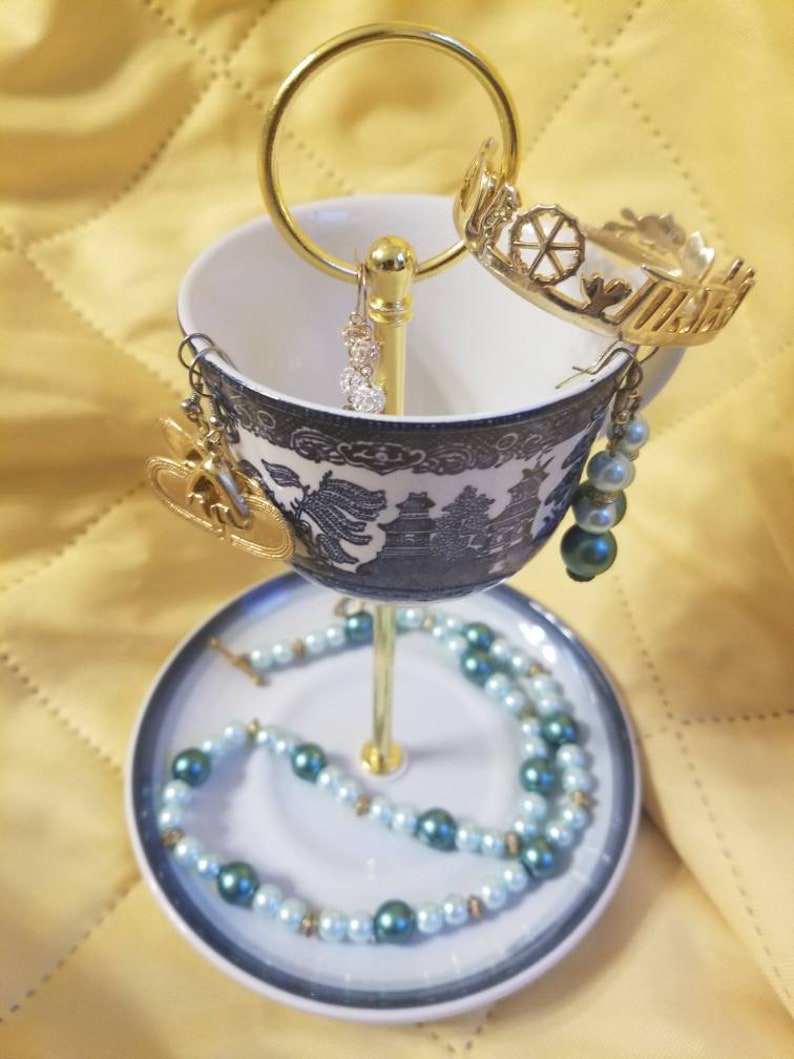 Blue willow tea cup jewelry stand