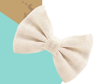 DOG BOW TIE | Champagne Textured Bow Tie | Vintage Collection, a sustainable option | Purr-fect Cat Bow | Ideal for weddings